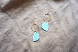 Sky blue semi-oval earrings