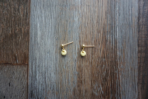 Sunshine yellow patterned circle earrings