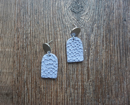 Periwinkle semi-oval patterned earrings