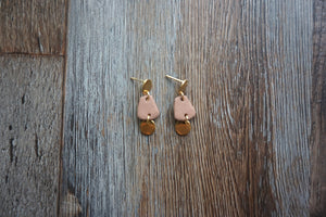 Light russet brown earrings