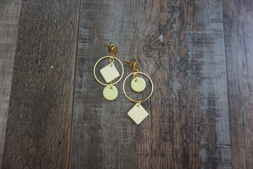 Pale yellow and banana yellow geometric dangles
